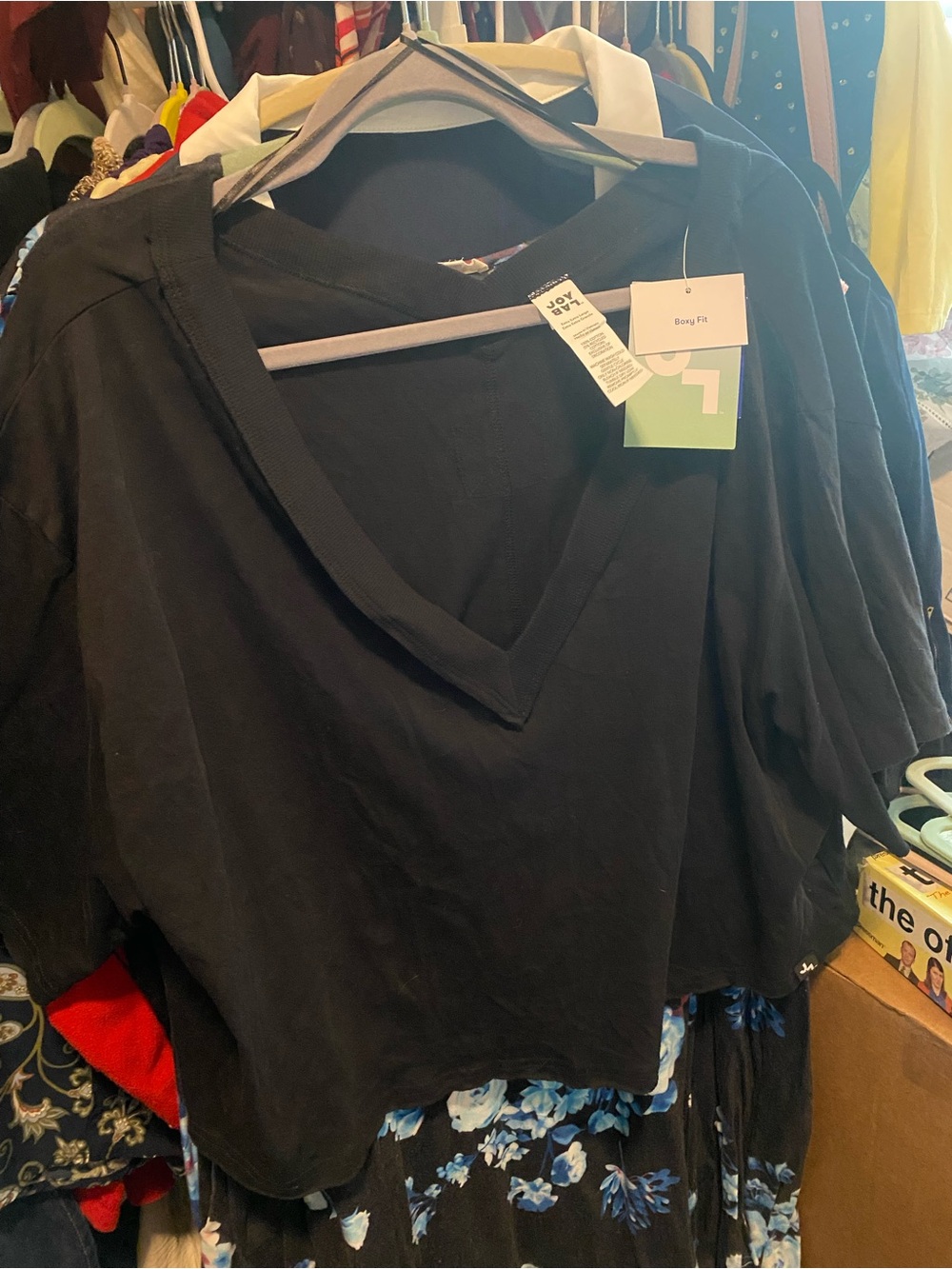 JoyLab Black V-Neck Boxy Crop Top